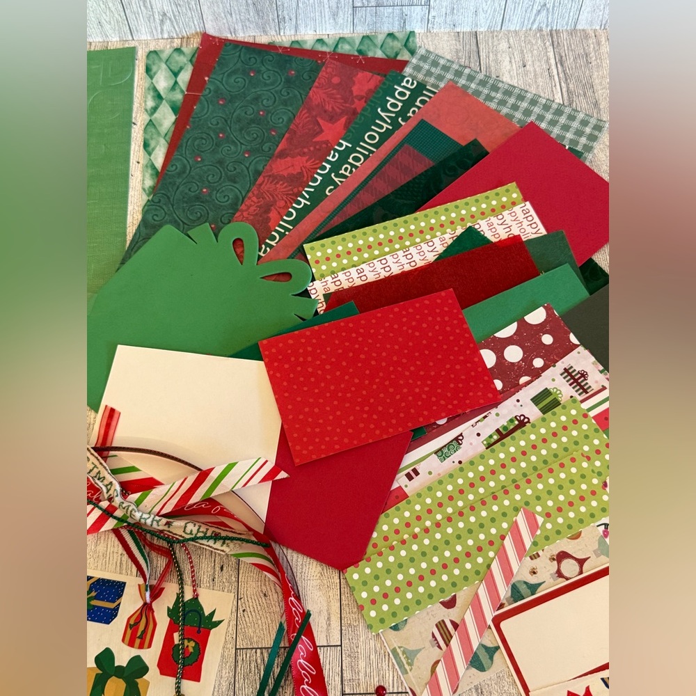 Junk Journal Ephemera Christmas Theme over 100 PIECES- includes a new blank book - Picture 4 of 15